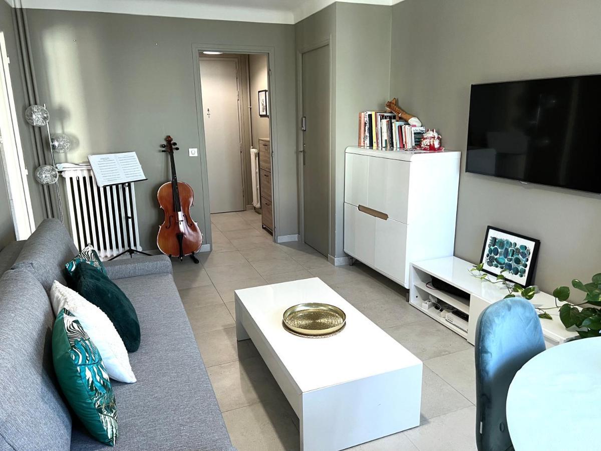 شقة Nice West Cosy Flat Balcony, Near Airport, Train, Beach, Public Transport, Supermarket, Comfortable And Well Equipped المظهر الخارجي الصورة