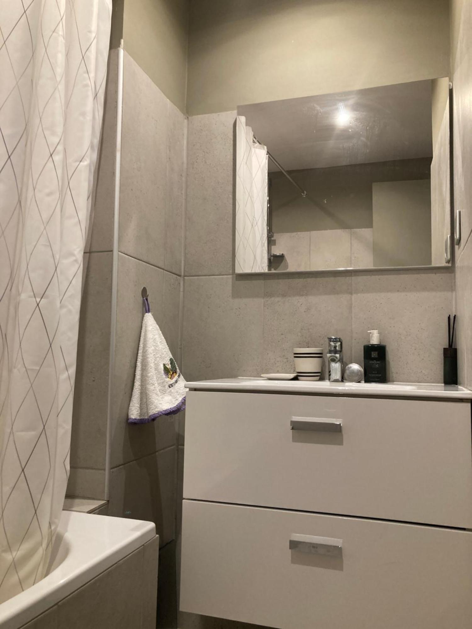 شقة Nice West Cosy Flat Balcony, Near Airport, Train, Beach, Public Transport, Supermarket, Comfortable And Well Equipped المظهر الخارجي الصورة
